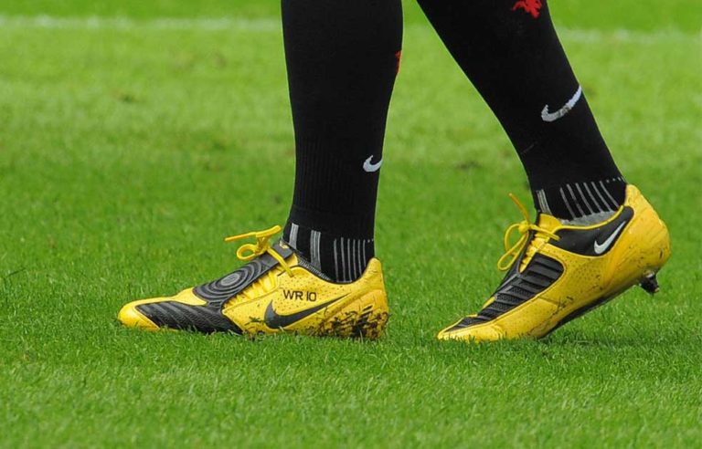 how tight should football boots be