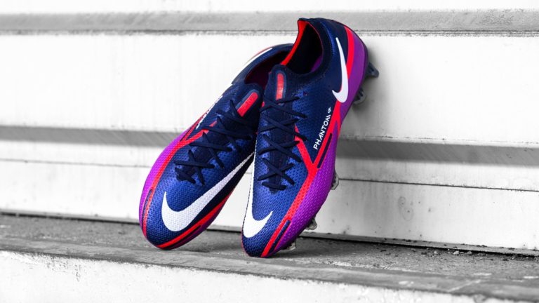 Nike Phantom vs Mercurial
